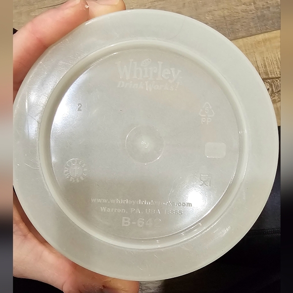 Timbits Halloween bucket - Picture 3 of 4